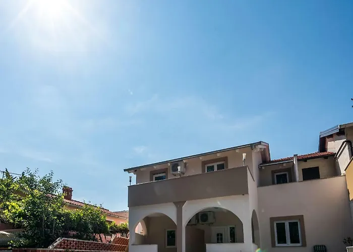 Apartman Antonio Vir